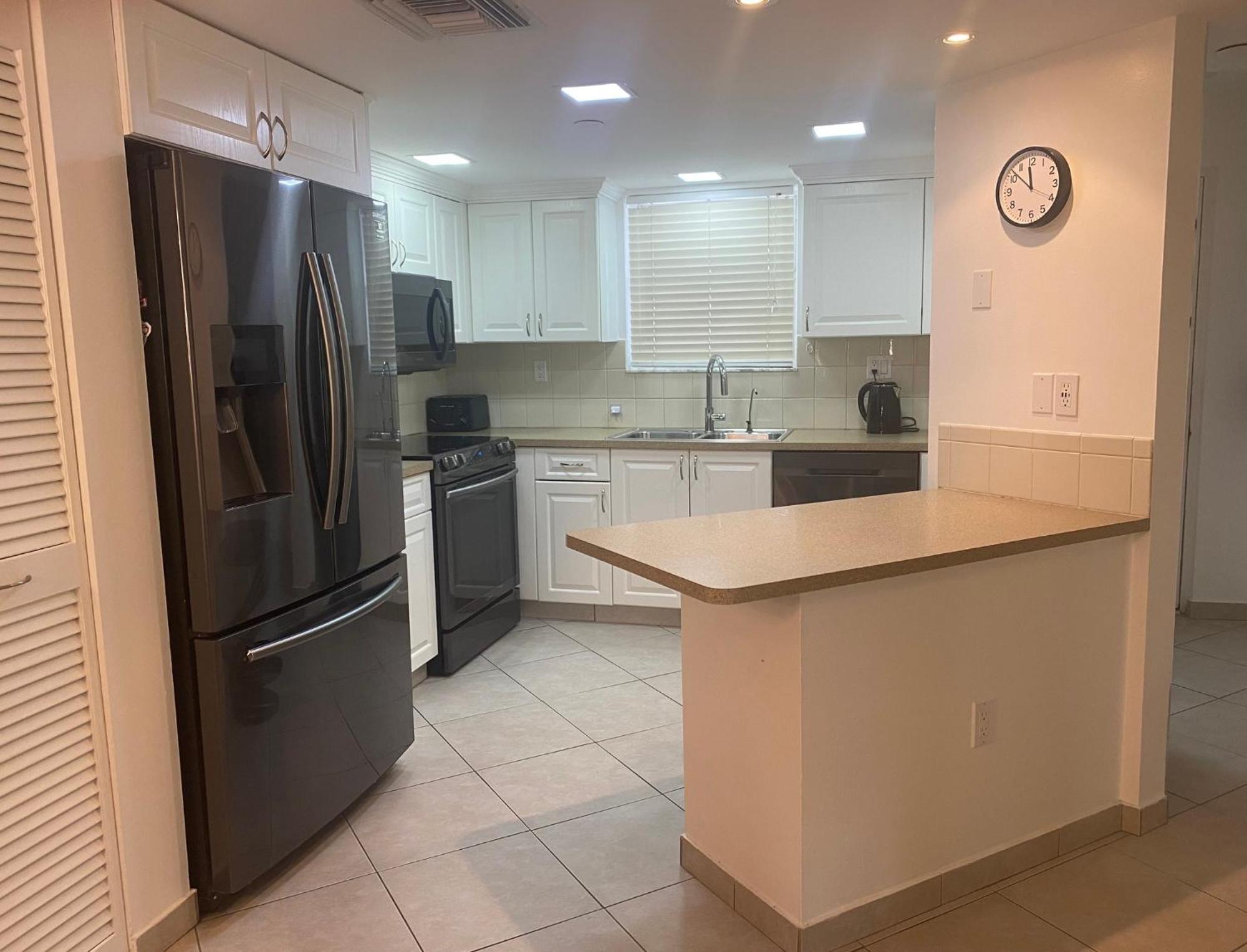 Le Frontenac Vila Sunny Isles Beach Exterior foto